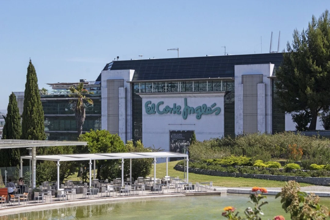 Loja para Arrendamento em Arroios Foto 22