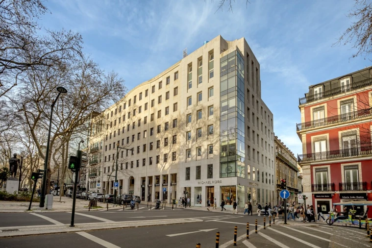 Escritório para Arrendamento em Santo António Foto 19