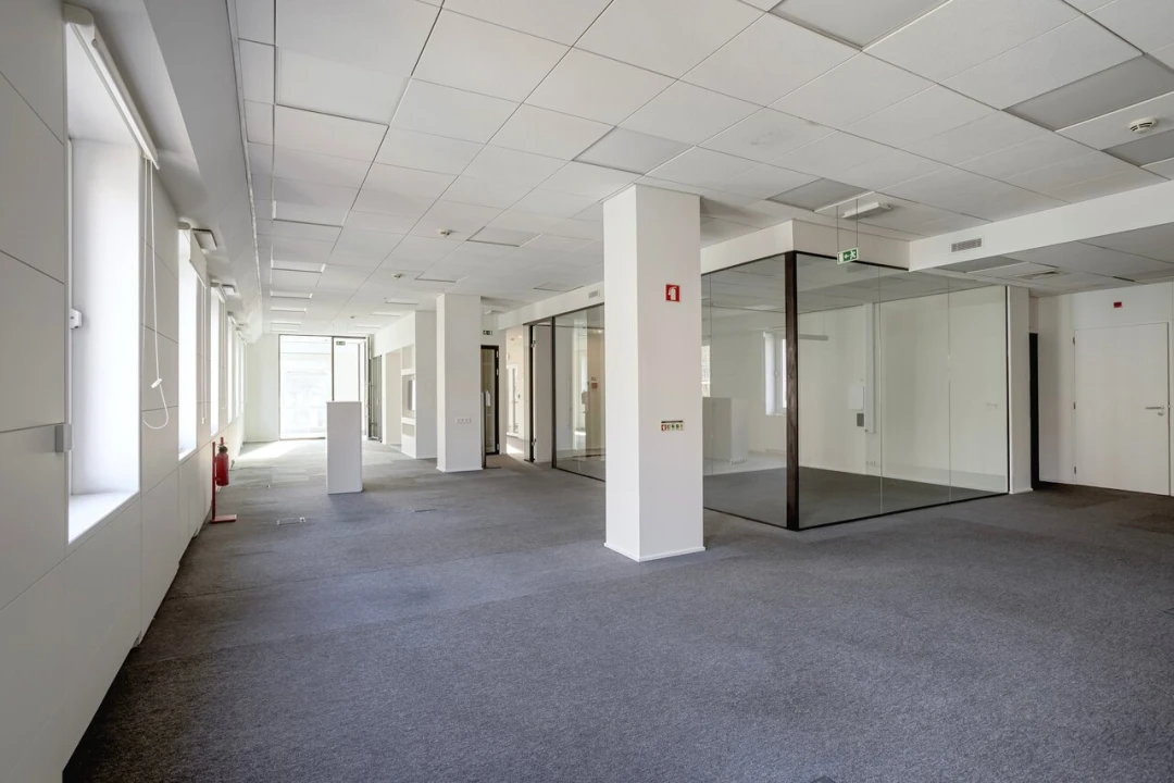 Escritório para Arrendamento em Santo António Foto 2