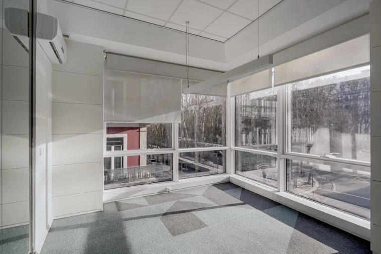 Escritório para Arrendamento em Santo António Foto 12