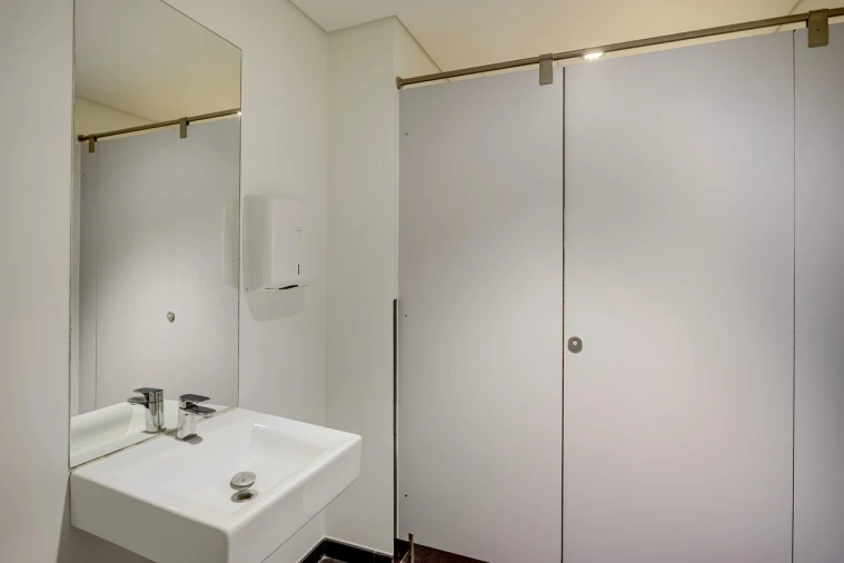 Escritório para Arrendamento em Santo António Foto 18