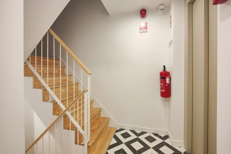 Apartamento T1 para Venda em Santo António Foto 10