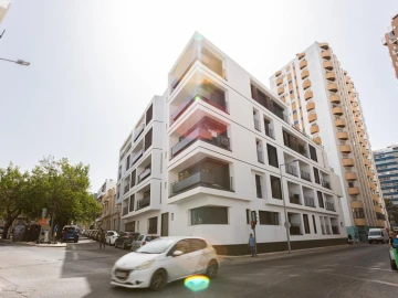Apartamento T4 para Venda em Faro (Sé e São Pedro)