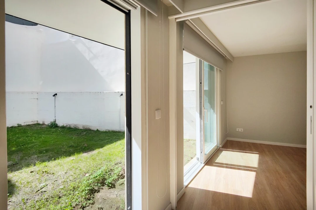 Apartamento T1 para Venda em Santo António Foto 9