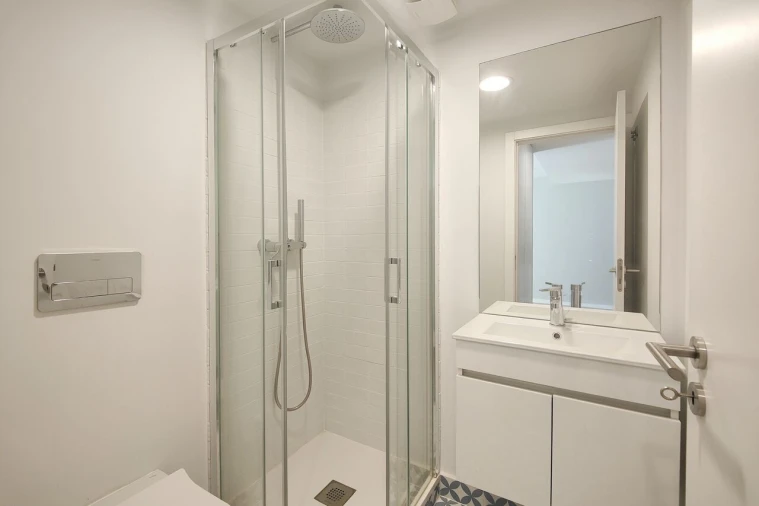Apartamento T1 para Venda em Santo António Foto 11