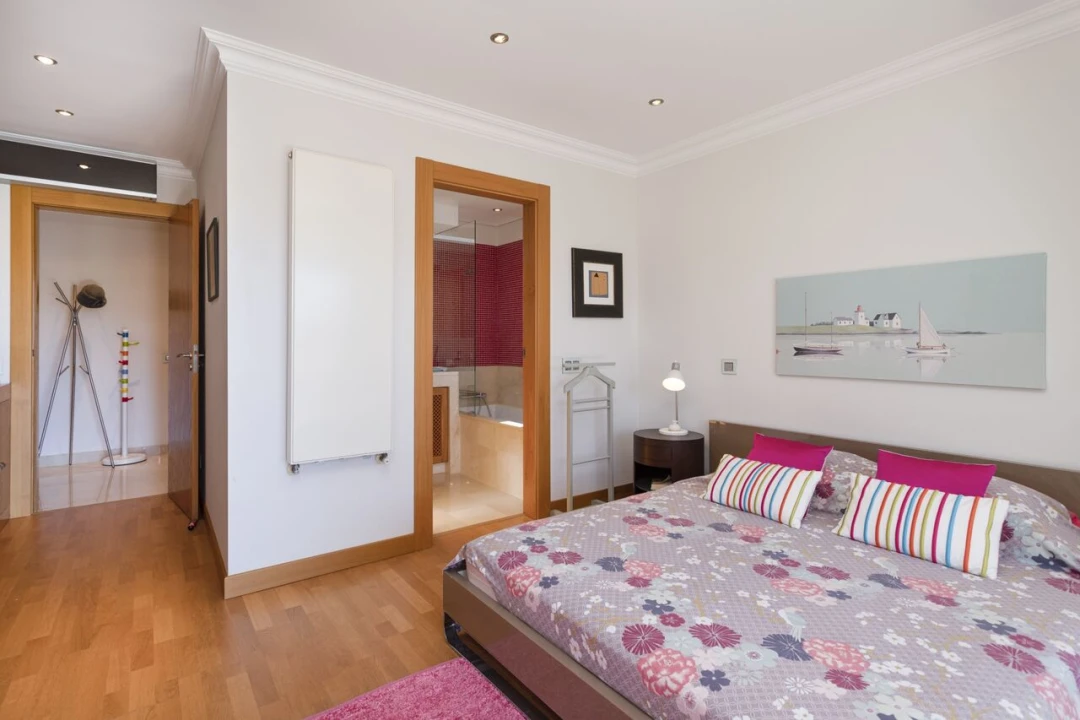 Moradia T5 para Venda em Luz de Tavira e Santo Estêvão Foto 8