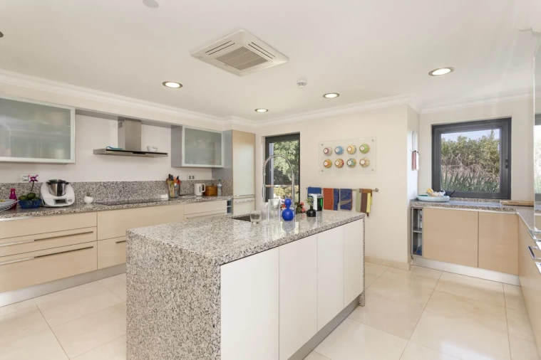 Moradia T5 para Venda em Luz de Tavira e Santo Estêvão Foto 6