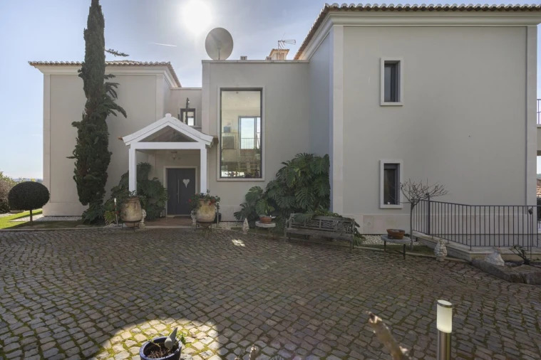 Moradia T5 para Venda em Luz de Tavira e Santo Estêvão Foto 12