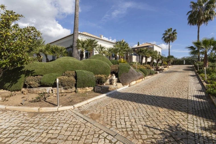 Moradia T5 para Venda em Luz de Tavira e Santo Estêvão Foto 13