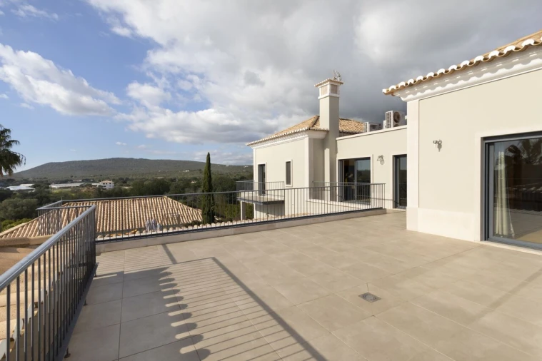 Moradia T5 para Venda em Luz de Tavira e Santo Estêvão Foto 15