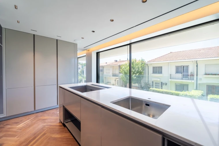 Apartamento T4 para Venda em Lordelo do Ouro e Massarelos Foto 4