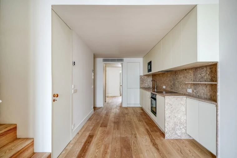 Apartamento T1 para Venda em Santa Maria Maior Foto 2