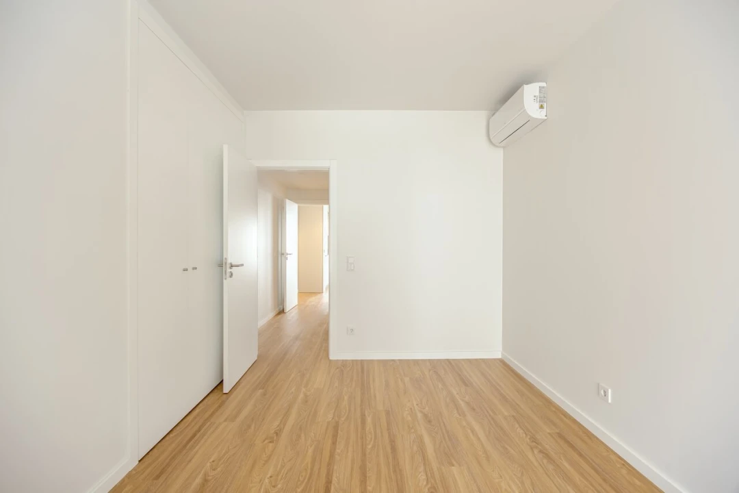 Apartamento T3 para Venda em Santo António dos Cavaleiros e Frielas Foto 14