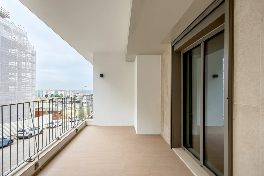 Apartamento T3 para Venda em Santo António dos Cavaleiros e Frielas Foto 22