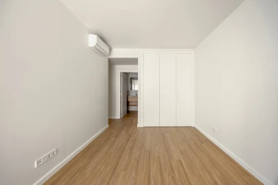 Apartamento T3 para Venda em Santo António dos Cavaleiros e Frielas