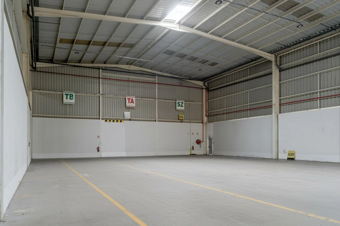 Armazém para Arrendamento em Alverca do Ribatejo e Sobralinho Foto 14