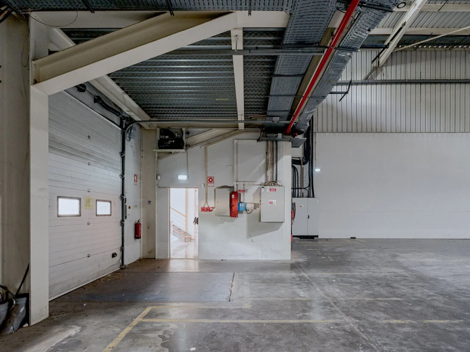 Armazém para Arrendamento em Alverca do Ribatejo e Sobralinho Foto 7