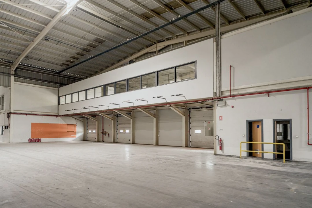 Armazém para Arrendamento em Alverca do Ribatejo e Sobralinho Foto 11