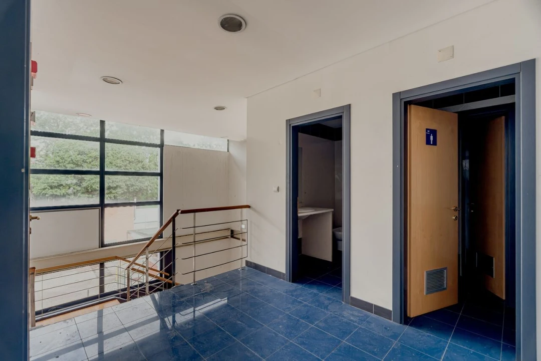 Armazém para Arrendamento em Alverca do Ribatejo e Sobralinho Foto 15