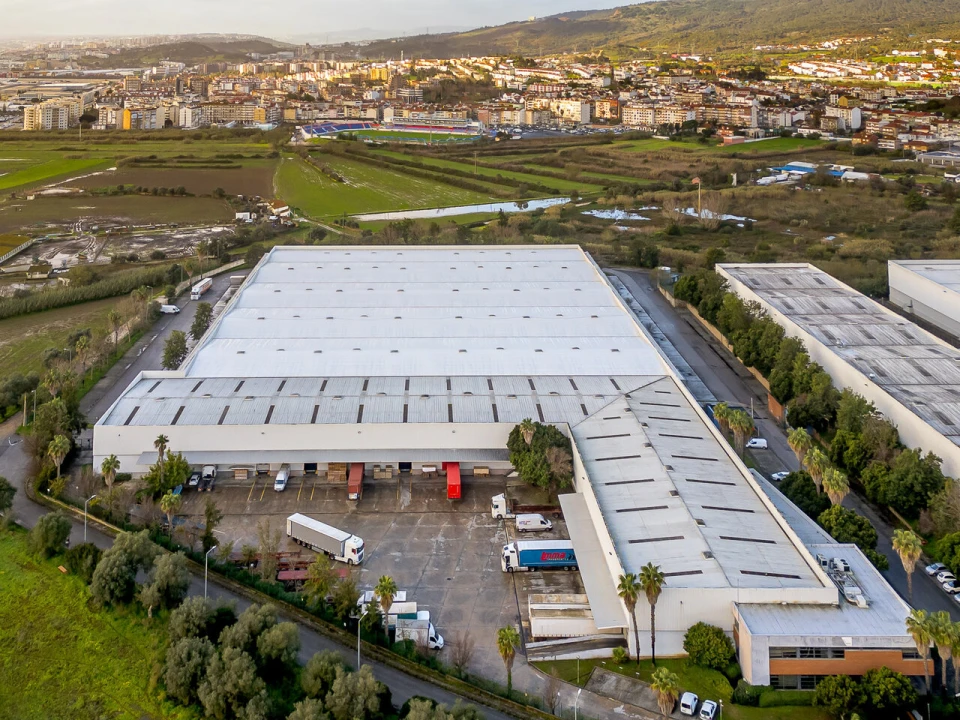 Armazém para Arrendamento em Alverca do Ribatejo e Sobralinho Foto 1