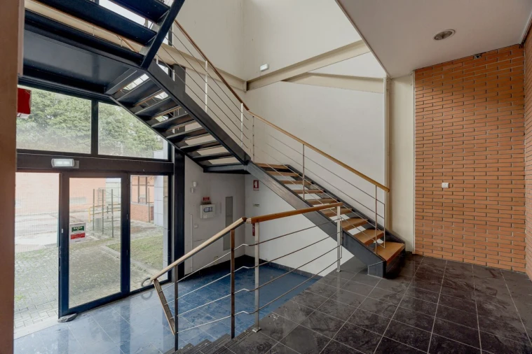 Armazém para Arrendamento em Alverca do Ribatejo e Sobralinho Foto 13