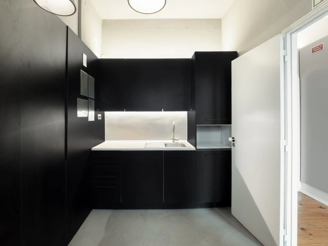 Escritório para Arrendamento em Santo António Foto 14