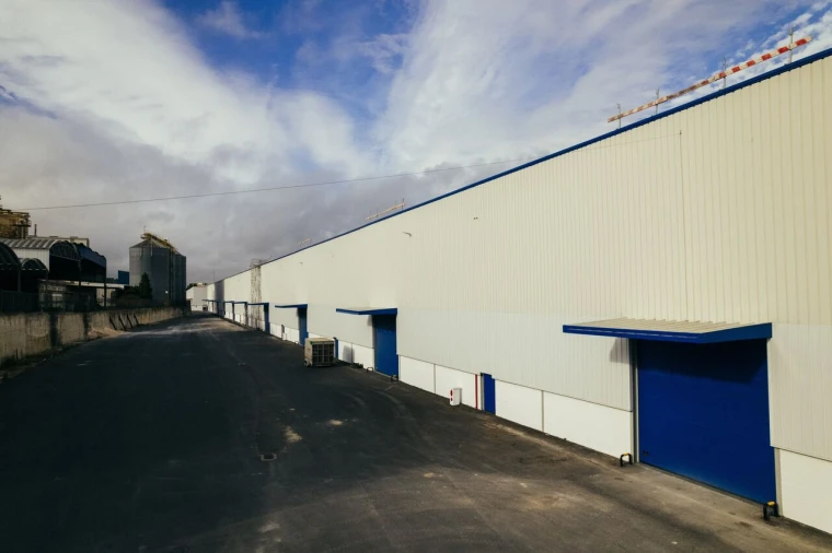 Armazém para Arrendamento em Alverca do Ribatejo e Sobralinho Foto 8