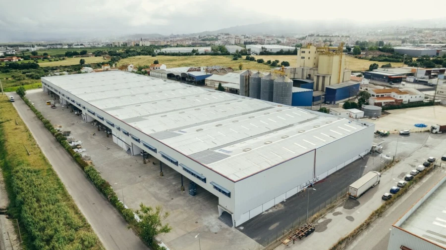 Armazém para Venda em Alverca do Ribatejo e Sobralinho