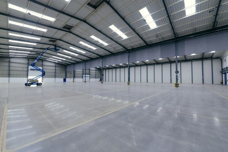 Armazém para Arrendamento em Alverca do Ribatejo e Sobralinho Foto 17