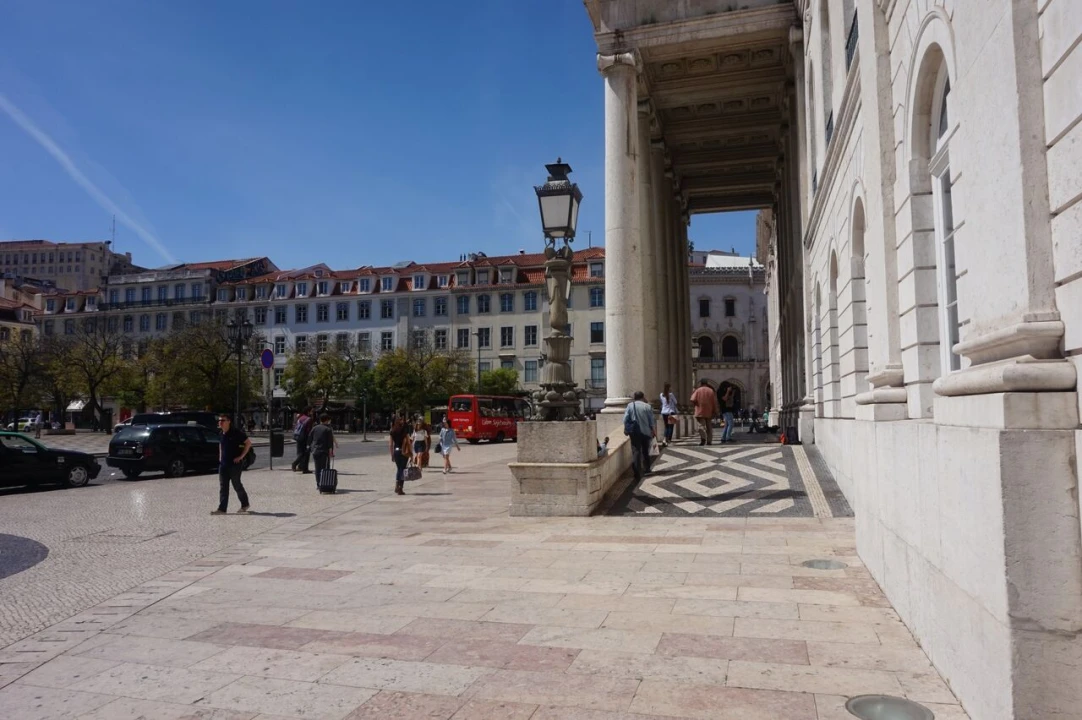 Apartamento T2 para Venda em Arroios Foto 14