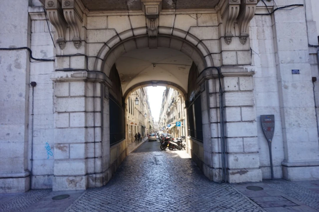 Apartamento T2 para Venda em Arroios Foto 18