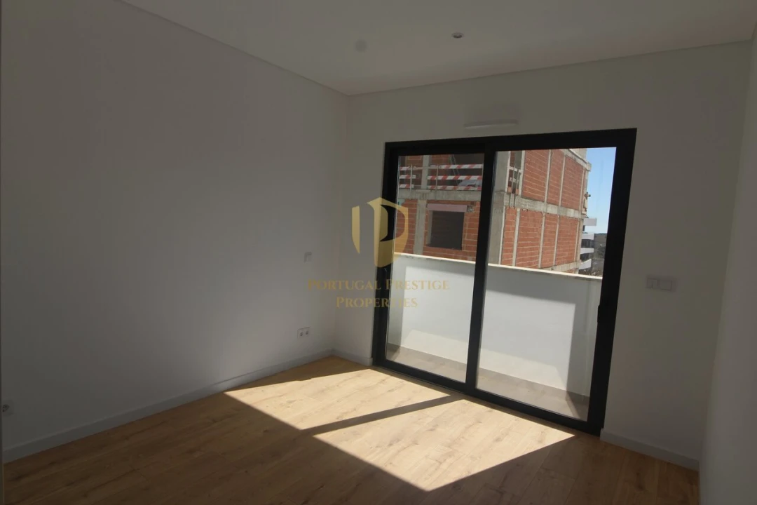 Apartamento T4 para Venda em Tavira (Santa Maria e Santiago) Foto 14