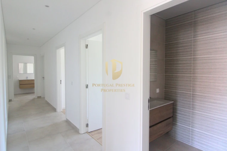 Apartamento T4 para Venda em Tavira (Santa Maria e Santiago) Foto 11