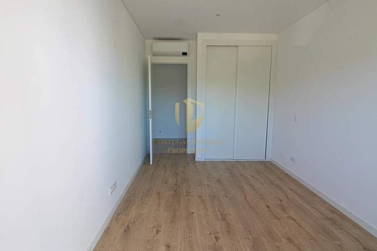 Apartamento T4 para Venda em Tavira (Santa Maria e Santiago) Foto 16