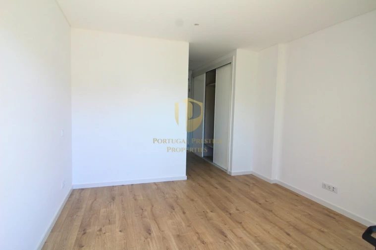 Apartamento T4 para Venda em Tavira (Santa Maria e Santiago) Foto 23