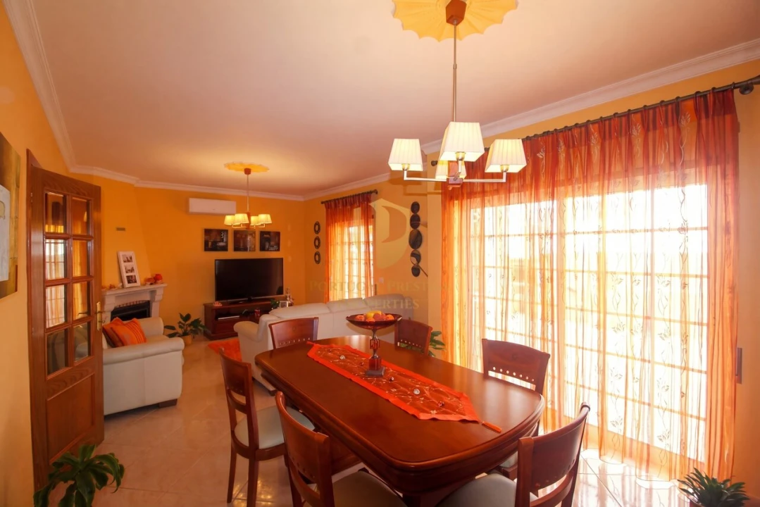 Moradia T4 para Venda em Tavira (Santa Maria e Santiago) Foto 10