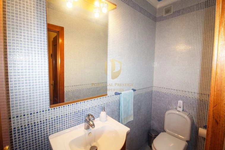 Moradia T4 para Venda em Tavira (Santa Maria e Santiago) Foto 12