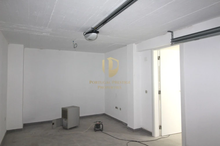 Moradia T3 para Venda em Tavira (Santa Maria e Santiago) Foto 4