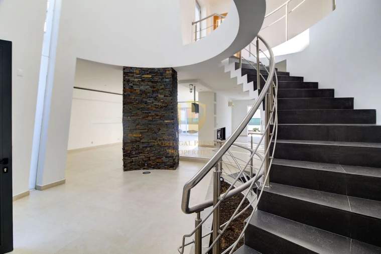 Moradia T4 para Venda em Tavira (Santa Maria e Santiago) Foto 6