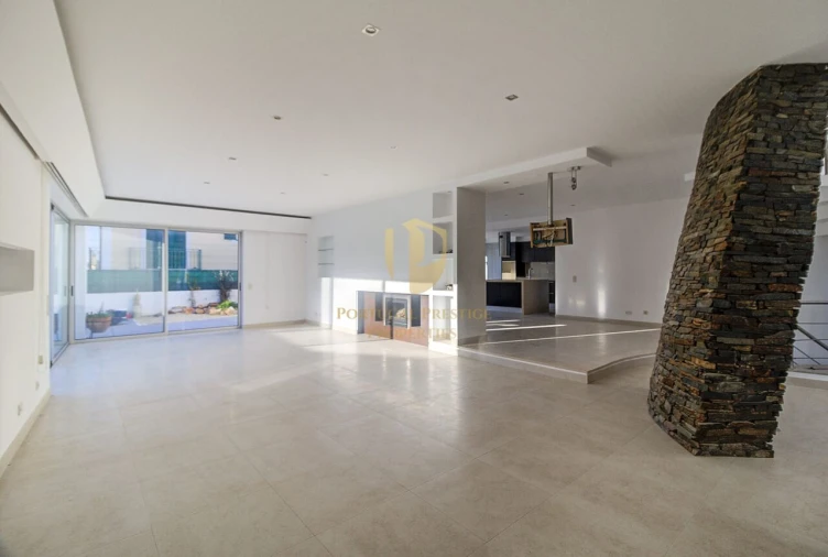 Moradia T4 para Venda em Tavira (Santa Maria e Santiago) Foto 8