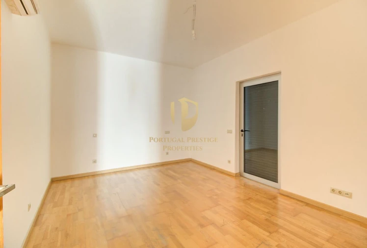 Moradia T4 para Venda em Tavira (Santa Maria e Santiago) Foto 28