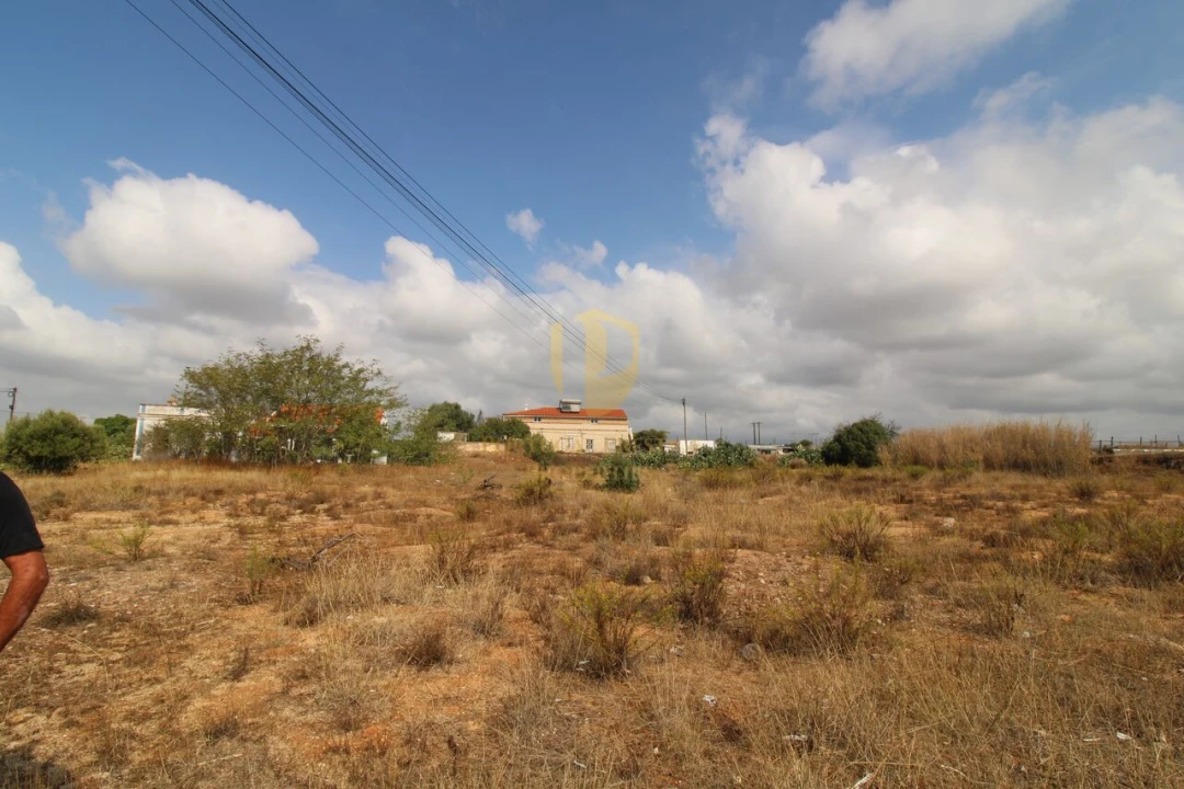 Terreno para Venda em Conceição e Estoi Foto 10