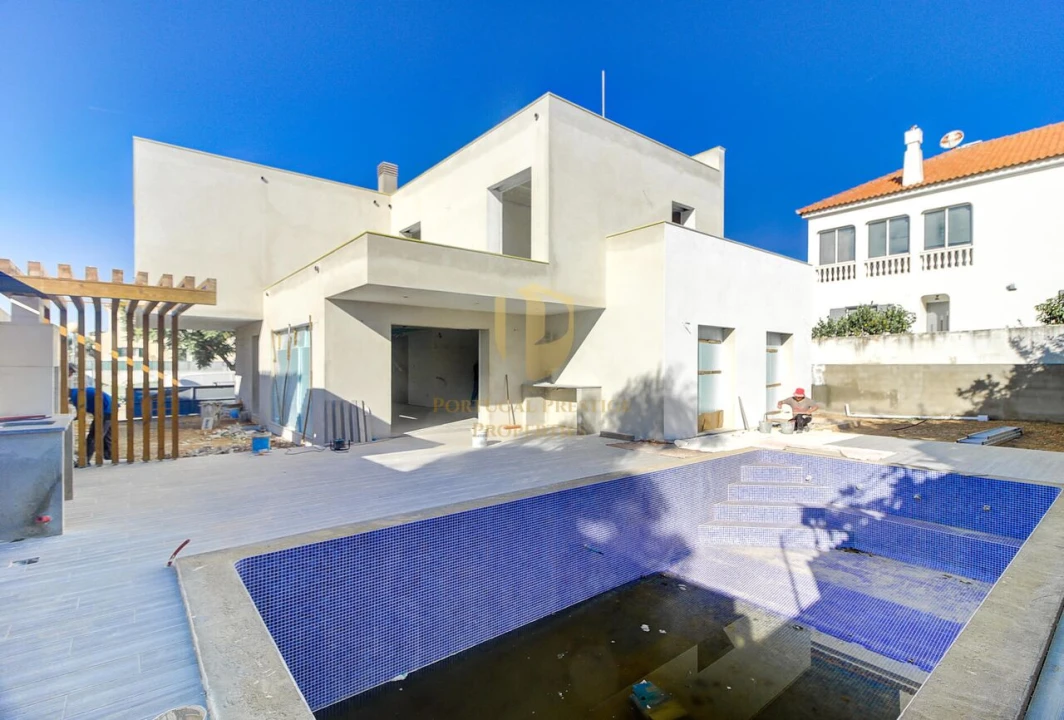 Moradia T4 para Venda em Tavira (Santa Maria e Santiago) Foto 1