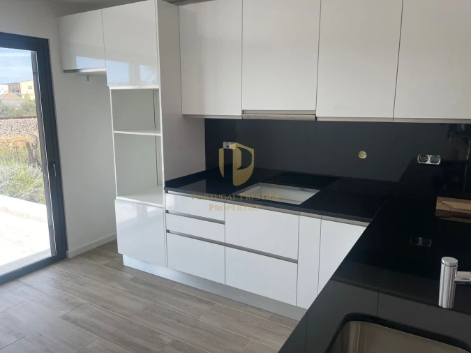 Moradia T4 para Venda em Tavira (Santa Maria e Santiago) Foto 4