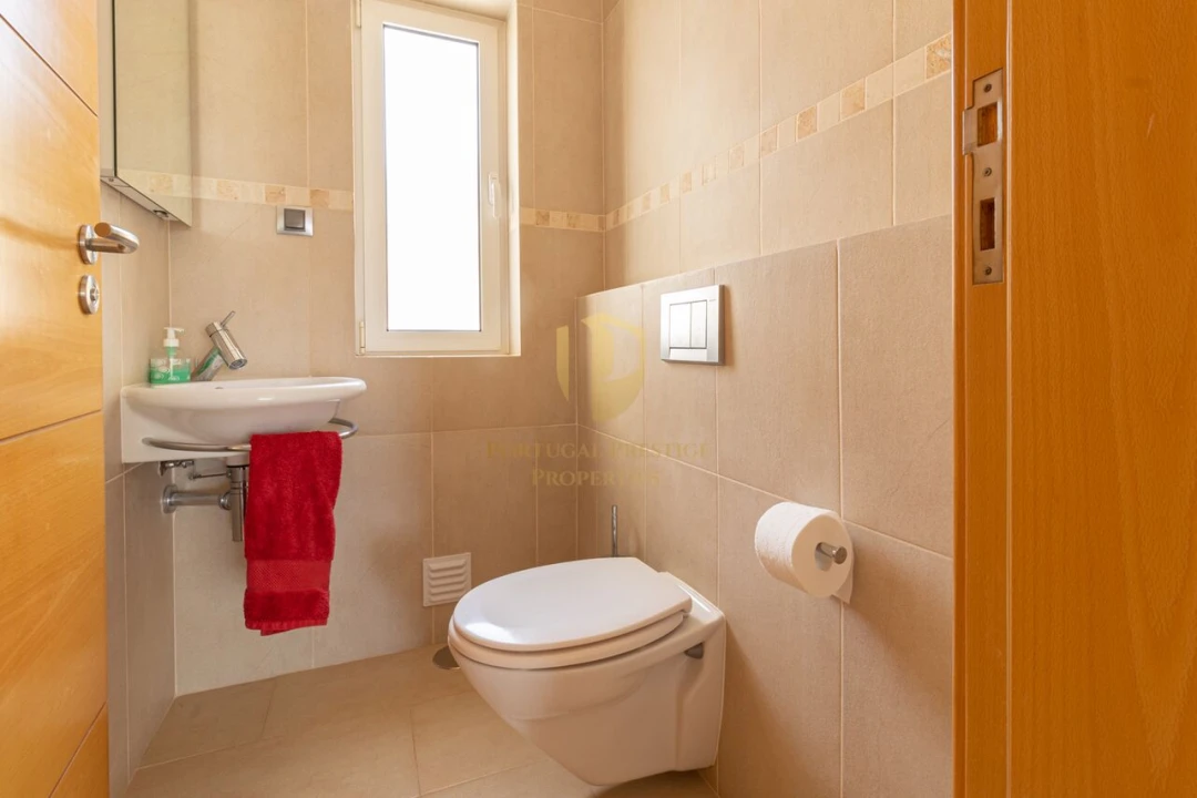 Moradia T3 para Venda em Estômbar e Parchal Foto 11