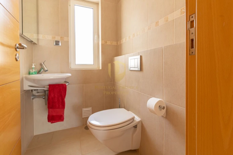 Moradia T3 para Venda em Estômbar e Parchal Foto 11