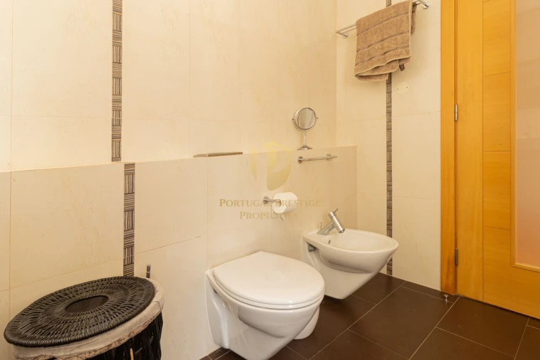 Moradia T3 para Venda em Estômbar e Parchal Foto 17