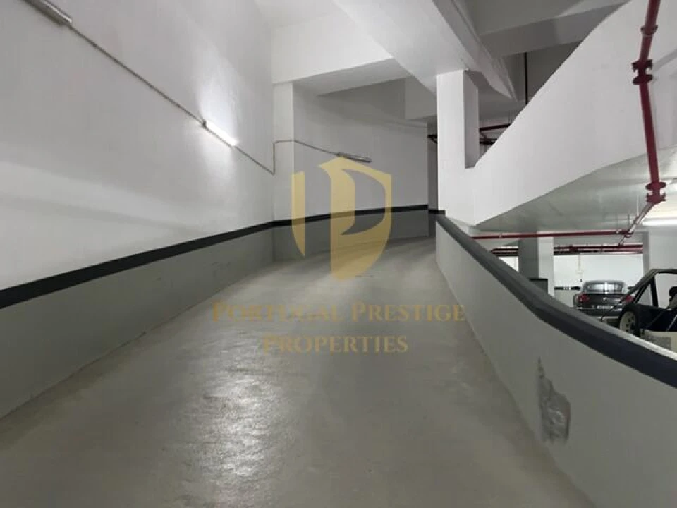 Apartamento T4 para Venda em Alcantara Foto 31