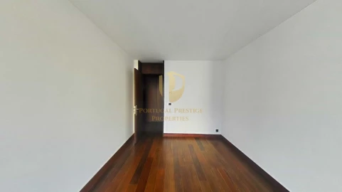 Apartamento T4 para Venda em Alcantara