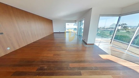 Apartamento T4 para Venda em Alcantara